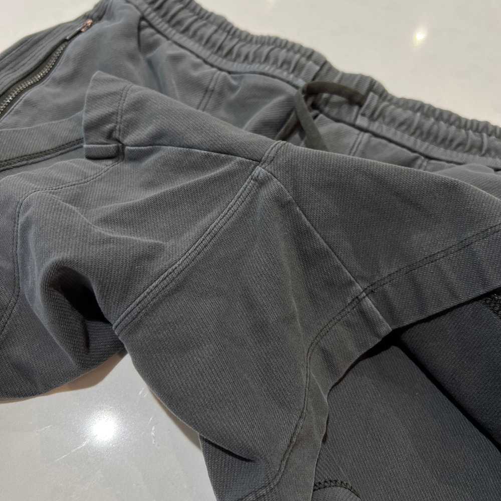 Athleta Farallon Shorts - Picture 3 of 8